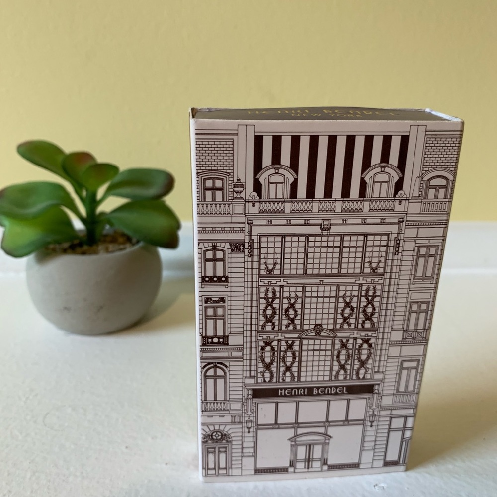 Henri Bendel Matches